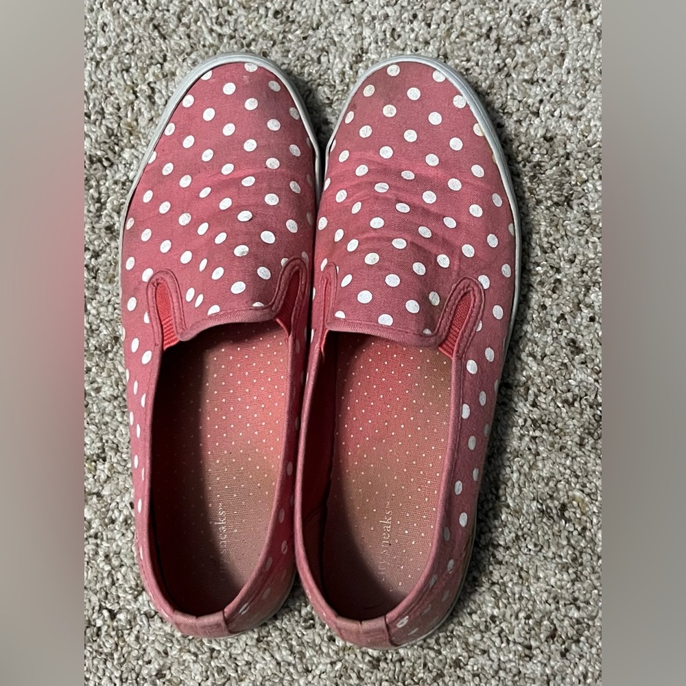 👟 City Sneaks Slip-On Sneakers | Pink Polka Dot Perfection 🦩